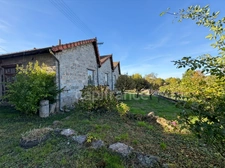 MAISON DE VILLE À RÉNOVER DE 110 M² – 4 CHAMBRES – ATELIER DE 98 M² – TERRAIN CLOS ET ARBORÉ DE 1 006 M²