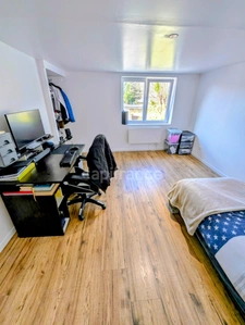 MAISON fort potentiel – habitation + activité – garage- Douai