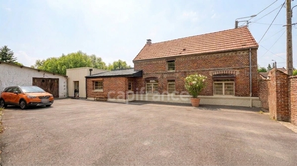 Maison individuelle Semi plain-pied - 117 m² - 3 chambres + bureau – cour – garage - dépendances – Valenciennes