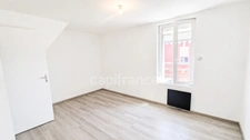 Maison rénovée de 66 m² avec jardin et terrasse – Denain – 77 000 € FAI