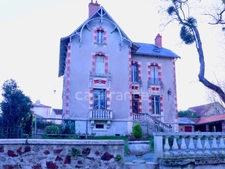 Grande maison familiale de caractère, piscine chauffée, forêt et calme – Secteur Mervent-Vouvant