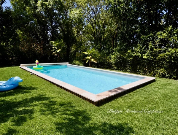 Maison de caractère – 5 à 7 chambres – 5000 m² avec piscine – à 5 min des commerces