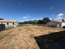 Maison à vendre 3 pièces-jardin 510 m2-Chaumes en retz (44)