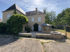 Maison à vendre 8 pièces  (72)