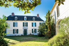 (64 800) - LAGOS - INVESTISSEUR - MAISON BEARNAISE - 6 PIECES - 4 CHAMBRES - 194 m2 - PARCELLE 558 m2 - JARDIN PLAT ET CLOS