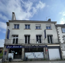 Immeuble à vendre PLUMELIAU (56)