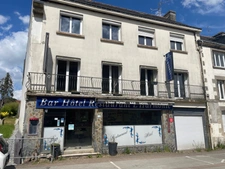 Immeuble à vendre PLUMELIAU (56)
