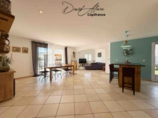 Maison à vendre 4 pièces Garage Piscine Cuisine d'été LARAGNE MONTEGLIN (05)
