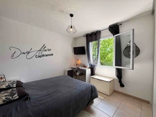 Maison à vendre 4 pièces Garage Piscine Cuisine d'été LARAGNE MONTEGLIN (05)