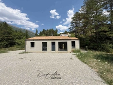Maison de plain pied à vendre 4 pièces 100,53 m² ASPRES SUR BUECH (05) 