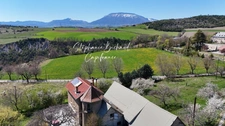 Propriete à vendre 9 pièces JARJAYES (05) dépendances zone touristique 1,8 hectare