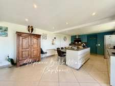 Propriete à vendre 7 pièces SAINT BONNET EN CHAMPSAUR (05)