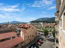 Appartement à vendre 4 pièces 101,64 m² GAP (05) cave, garage, terrasse et balcon