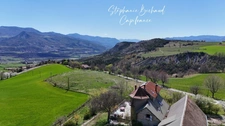 Propriete à vendre 9 pièces JARJAYES (05) dépendances zone touristique 1,8 hectare