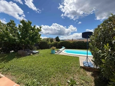 Maison à vendre 4 pièces Garage Piscine Cuisine d'été LARAGNE MONTEGLIN (05)