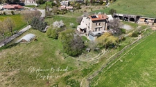 Propriete à vendre 9 pièces JARJAYES (05) dépendances zone touristique 1,8 hectare