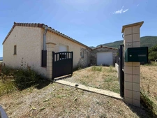 Maison de plain-pied récente – 81,5 m² – 3 chambres – Garage - Châteauneuf-de-Chabre (05)