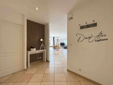 Maison à vendre 4 pièces Garage Piscine Cuisine d'été LARAGNE MONTEGLIN (05)
