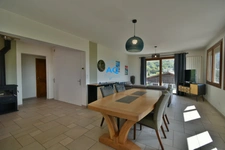 VALSERHÔNE (01) – Maison 6 pièces 142 m² – Vue montagne – 570 m² de terrain – Sous-sol complet