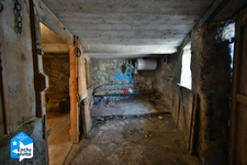 Old house for sale, 4 rooms - MONTANGES (01200)