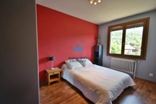 VALSERHÔNE (01) – Maison 6 pièces 142 m² – Vue montagne – 570 m² de terrain – Sous-sol complet