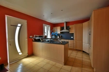 Family home - 6 pieces - 164 m² total surface area (100,50 m² living space) with unobstructed views and great potential – VALSERHONE (01)