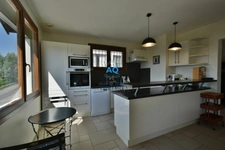 VALSERHÔNE (01) – Maison 6 pièces 142 m² – Vue montagne – 570 m² de terrain – Sous-sol complet