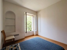 Appartement à vendre 2 pièces et balcon  (06)