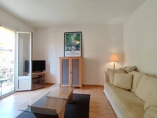 Appartement à vendre 2 pièces et balcon  (06)