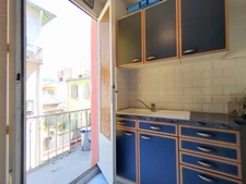 Appartement à vendre 2 pièces et balcon  (06)