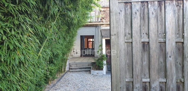 Maison de 1930 pleine de charme avec jardin, terrasse couverte et 4 chambres à Valenciennes (59)