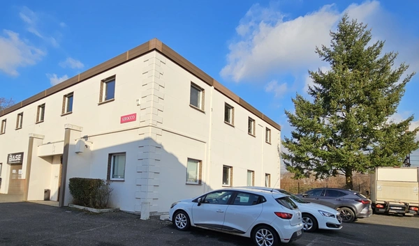 Dpt Essonne (91), Bureaux à louer à CHAMPLAN 