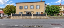 MAISON DE CARACTÈRE EN PIERRE – BEAUX VOLUMES & FORT POTENTIEL