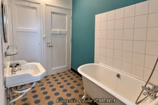 Appartement de charme en plein cœur de la ville avec stationnement privatif