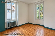 Appartement de charme en plein cœur de la ville avec stationnement privatif