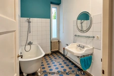 Appartement de charme en plein cœur de la ville avec stationnement privatif