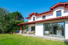 ASCAIN maison de 128 m² construite en 2012- Terrain de 1 000,00 m² - Et son T2 de 25 m2