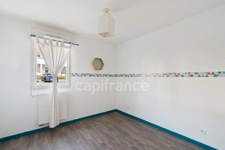 A vendre à Hendaye, appartement T3 de 61 m² avec terrasse en rez de jardin.  