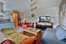 A vendre à Hendaye, appartement T3 de 61 m² avec terrasse en rez de jardin.  