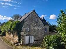 Maison en pierre avec plus d’un hectare de terrain – Berrien