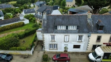 Maison familiale idéalement située au cœur de Poullaouen