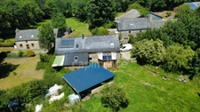 Maison en pierre – 2 500 m² de terrain – Calme absolu et nature 