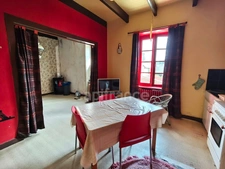 HUELOOGAT – IMMEUBLE , LOGEMENTS ET FORT POTENTIEL