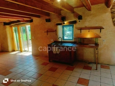 Maison en pierre – 2 500 m² de terrain – Calme absolu et nature 