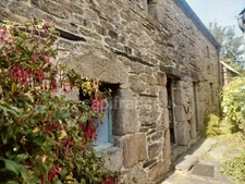 Ensemble immobilier de caractère en pierre au cœur des Monts d’Arrée