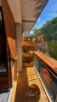 Coup de cœur centre Modane  T3 rénové, balcon, grenier, cour privée