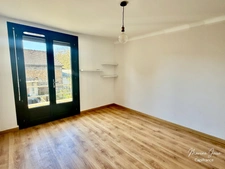 Venez découvrir cette maison familiale + studio indépendant !