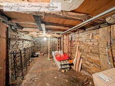 10 minutes from Saint-Amour – Village house of 103 m² with 3 bedrooms and convertible attic -- Montrevel Morges (39320), Jura area