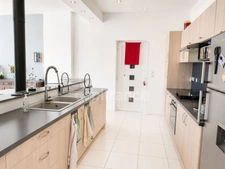 Former diamond factory: an unusual property with exceptional potential!