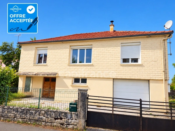 Une maison chaleureuse avec jardin arboré, proche de toutes les commodités !